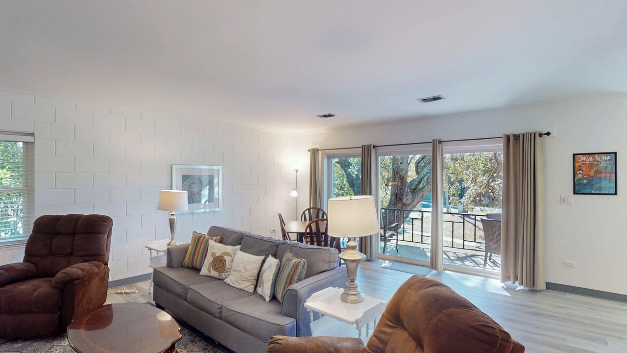 Photo of Livingroom in Jekyll Island