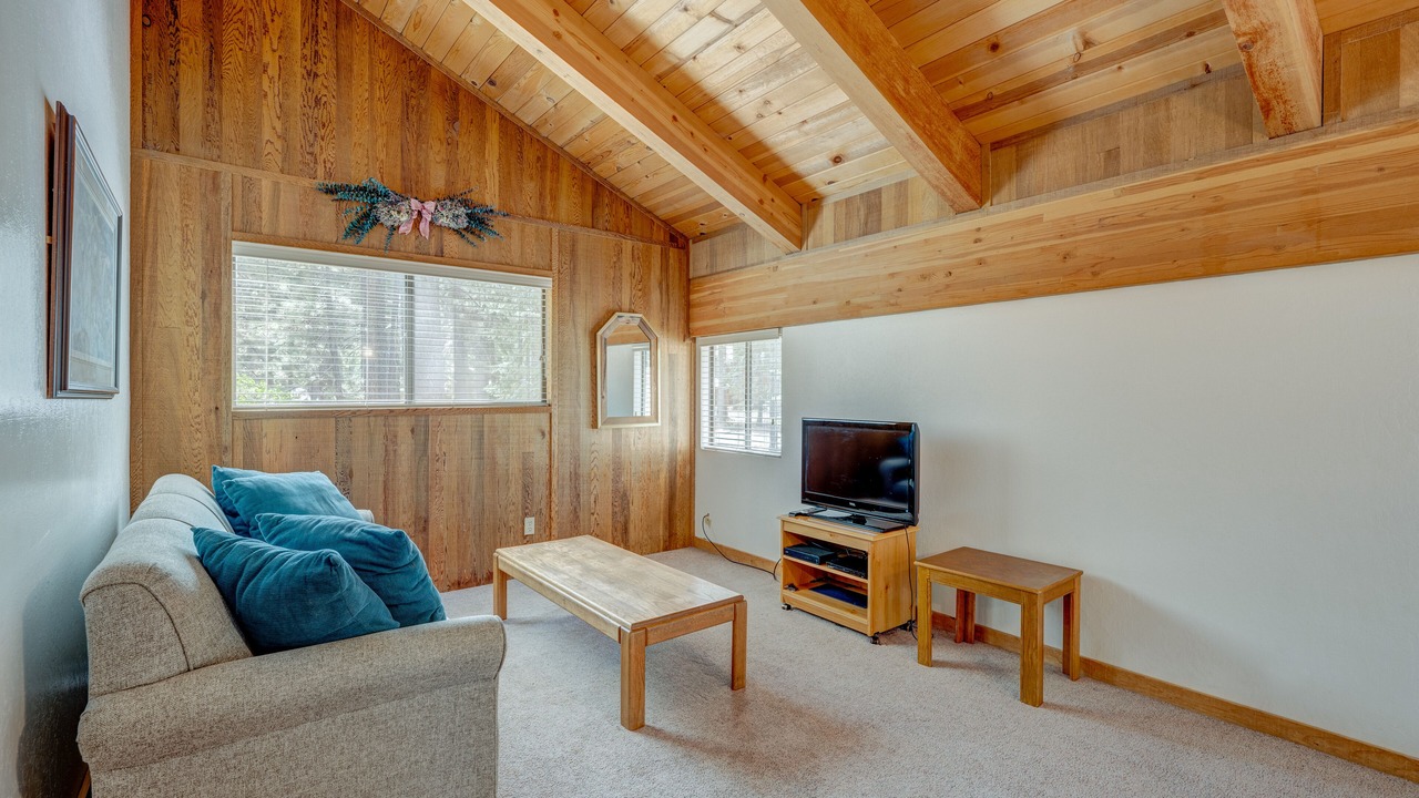 Photo of Livingroom in Truckee