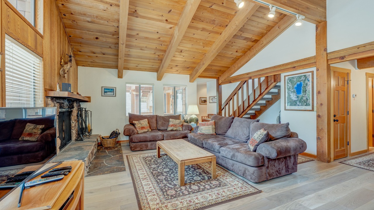 Photo of Livingroom in Truckee