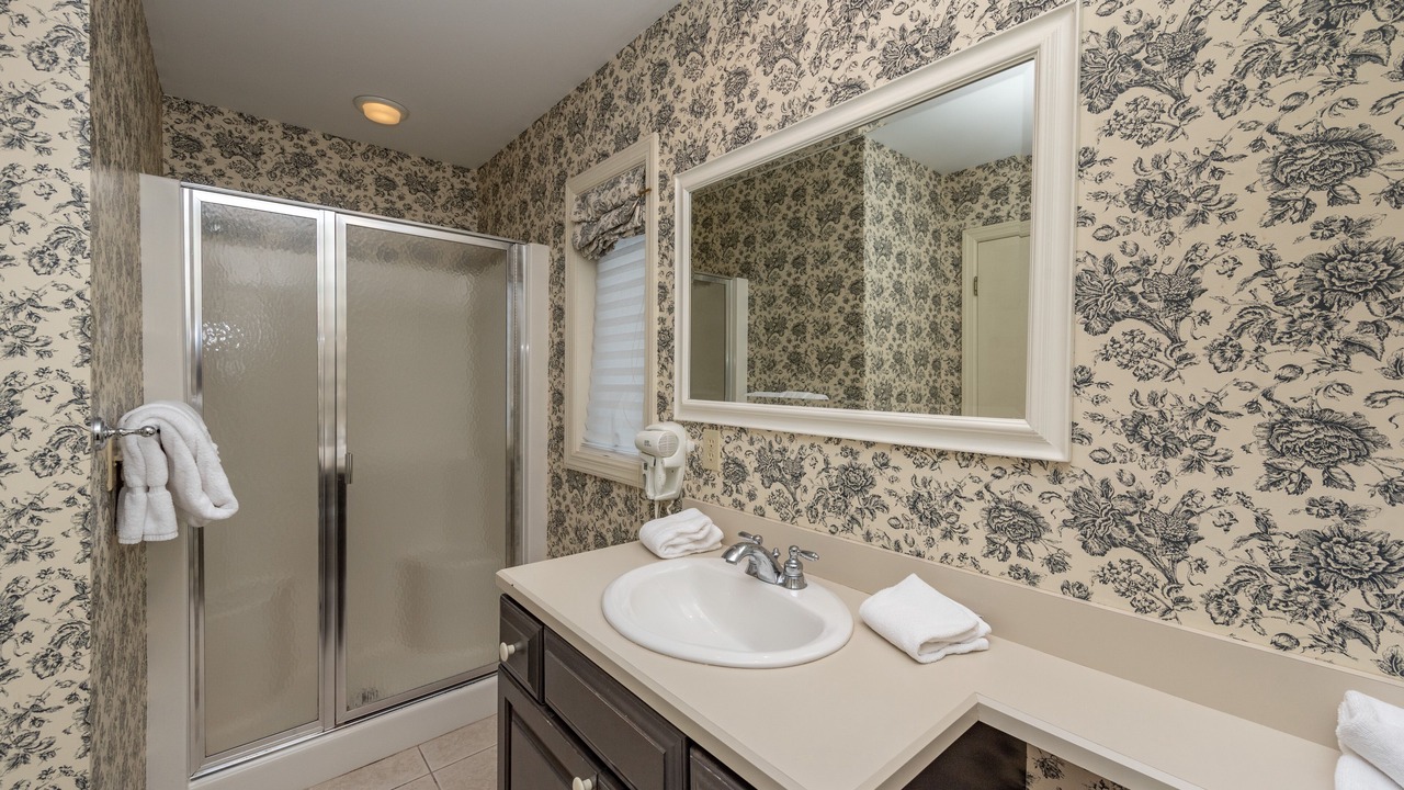 Photo of Bathroom in Thayerville