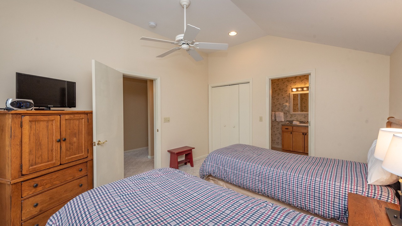 Photo of Bedroom in Thayerville