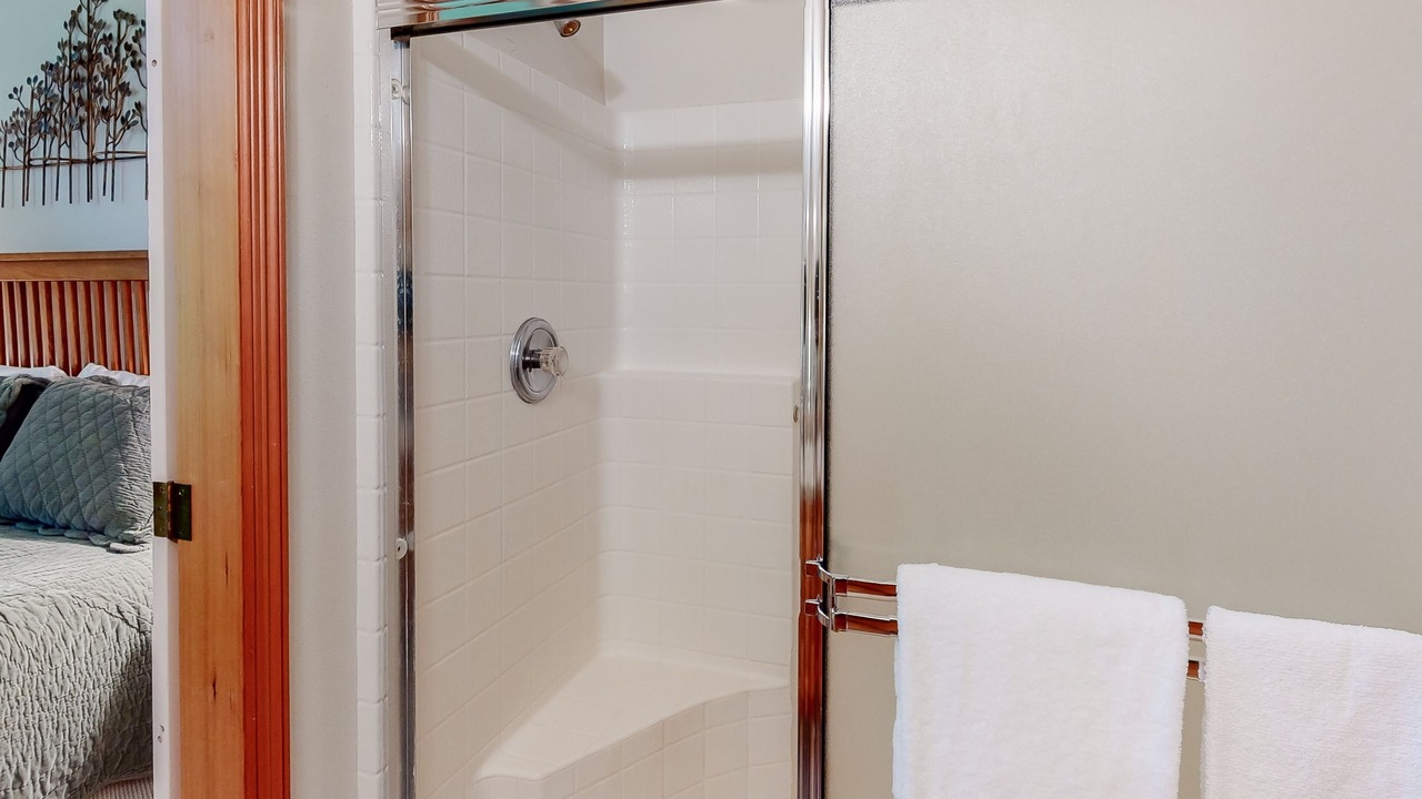 Photo of Bedroom in Welches