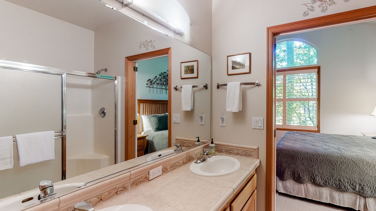 Photo of Bathroom in Welches