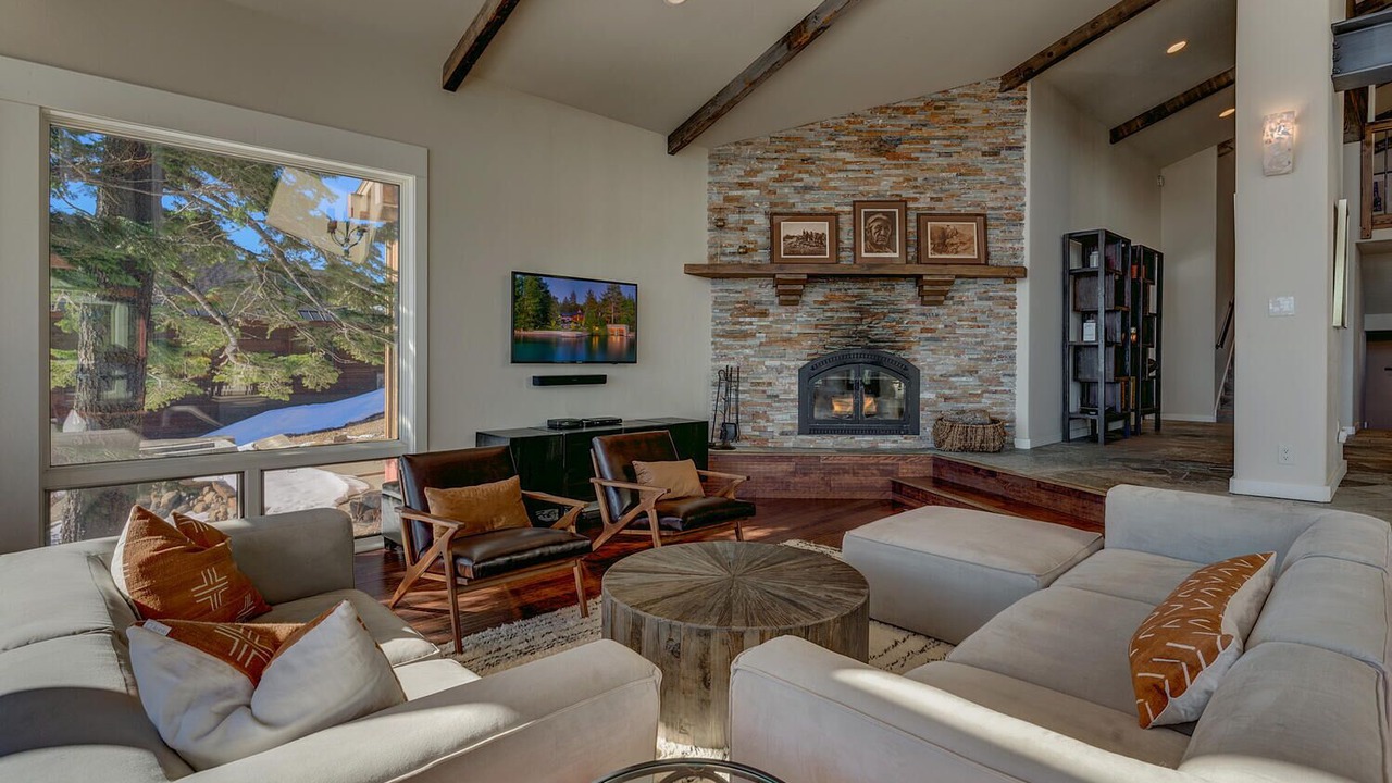 Photo of Livingroom in Truckee