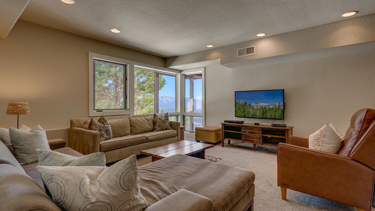 Photo of Livingroom in Truckee
