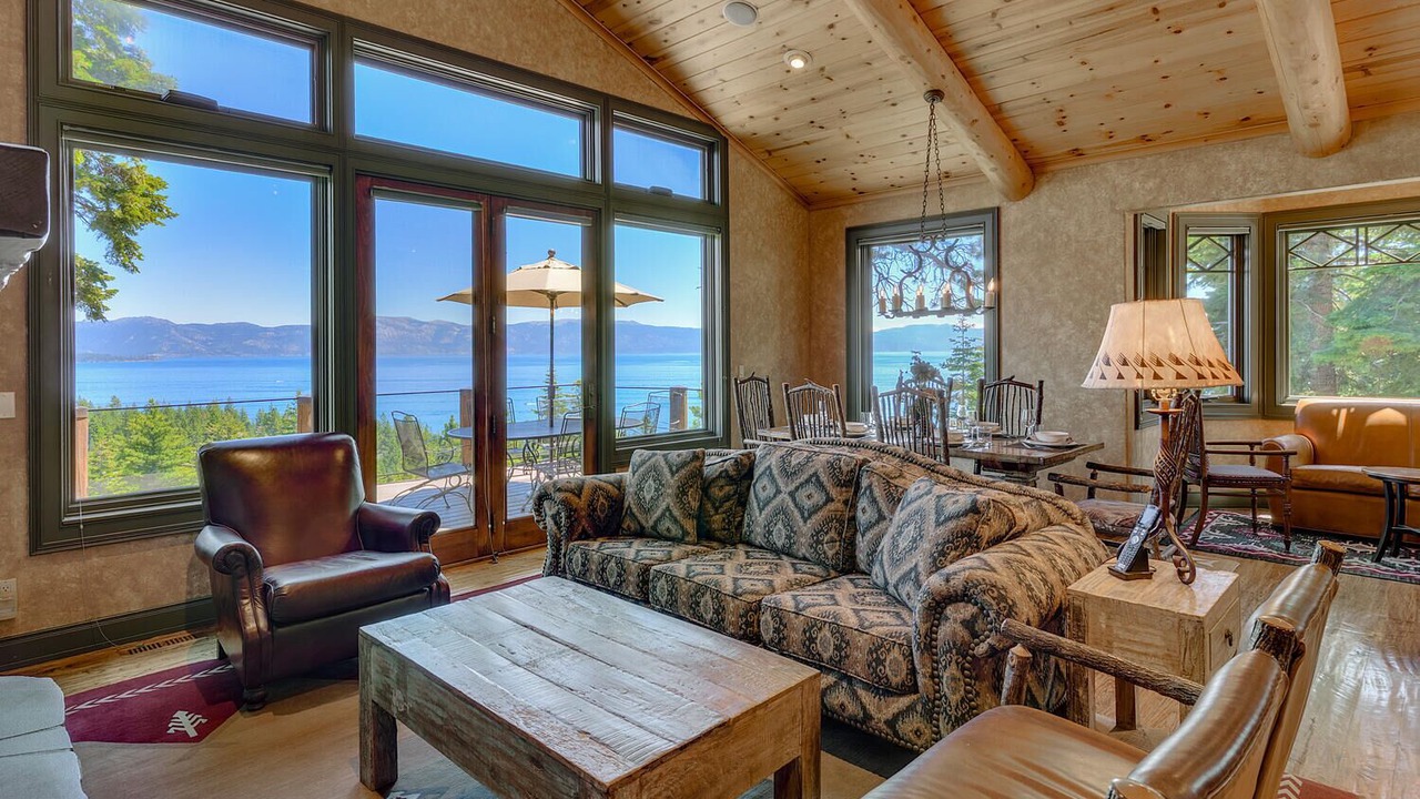 Photo of Livingroom in Carnelian Bay