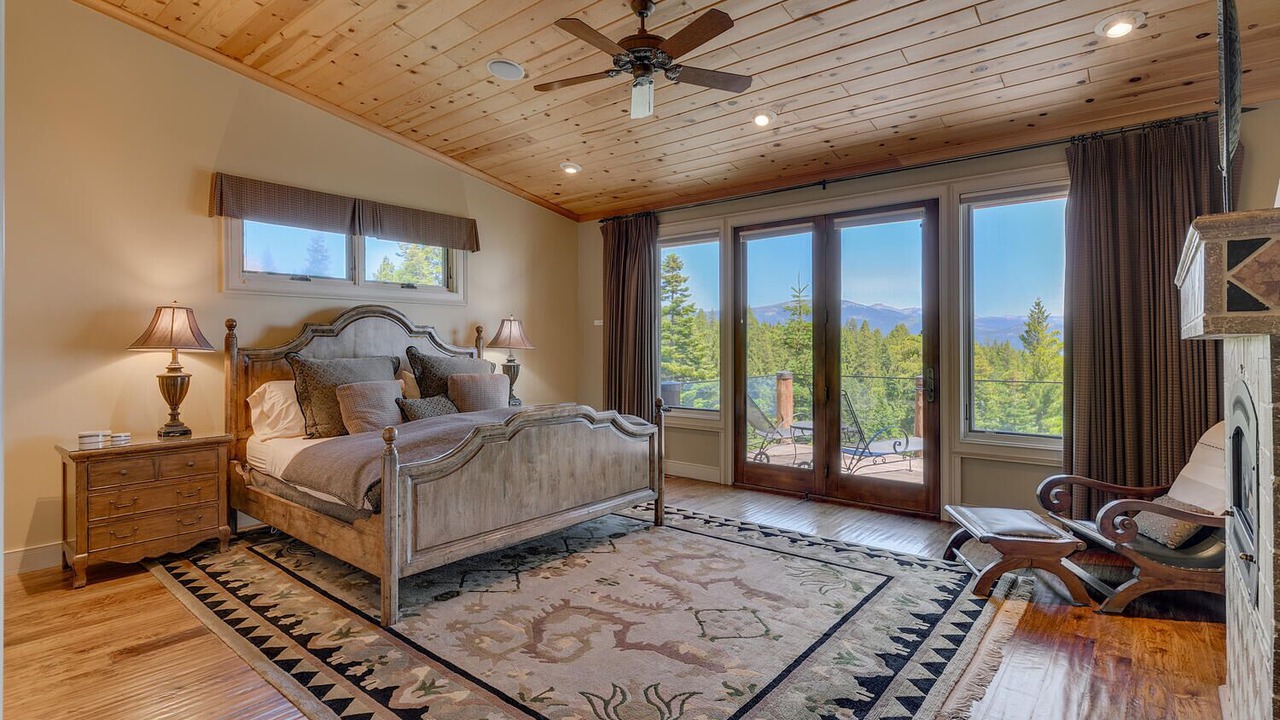 Photo of Bedroom in Carnelian Bay