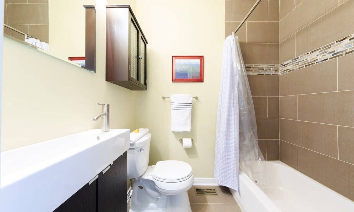 Photo of Bathroom in Hill East