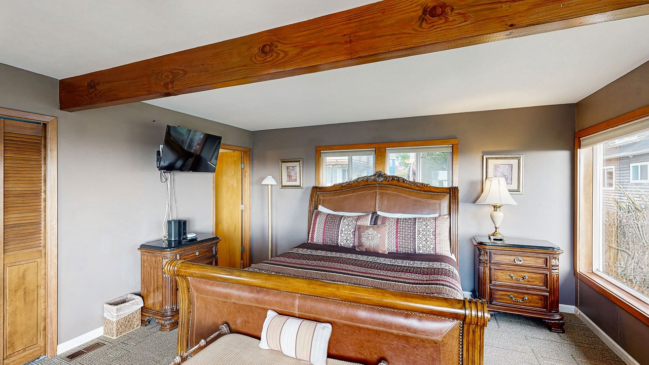 Photo of Bedroom in Roads End