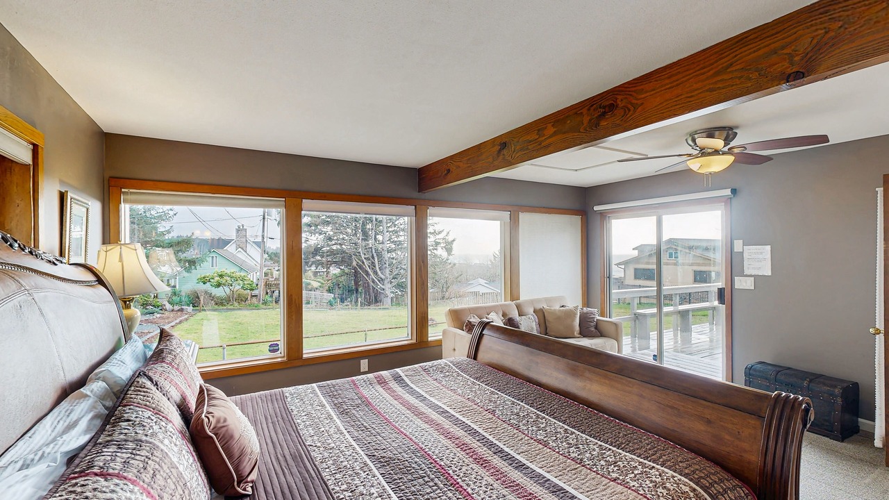 Photo of Bedroom in Roads End