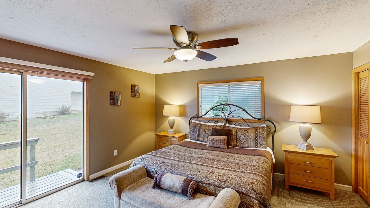 Photo of Bedroom in Roads End