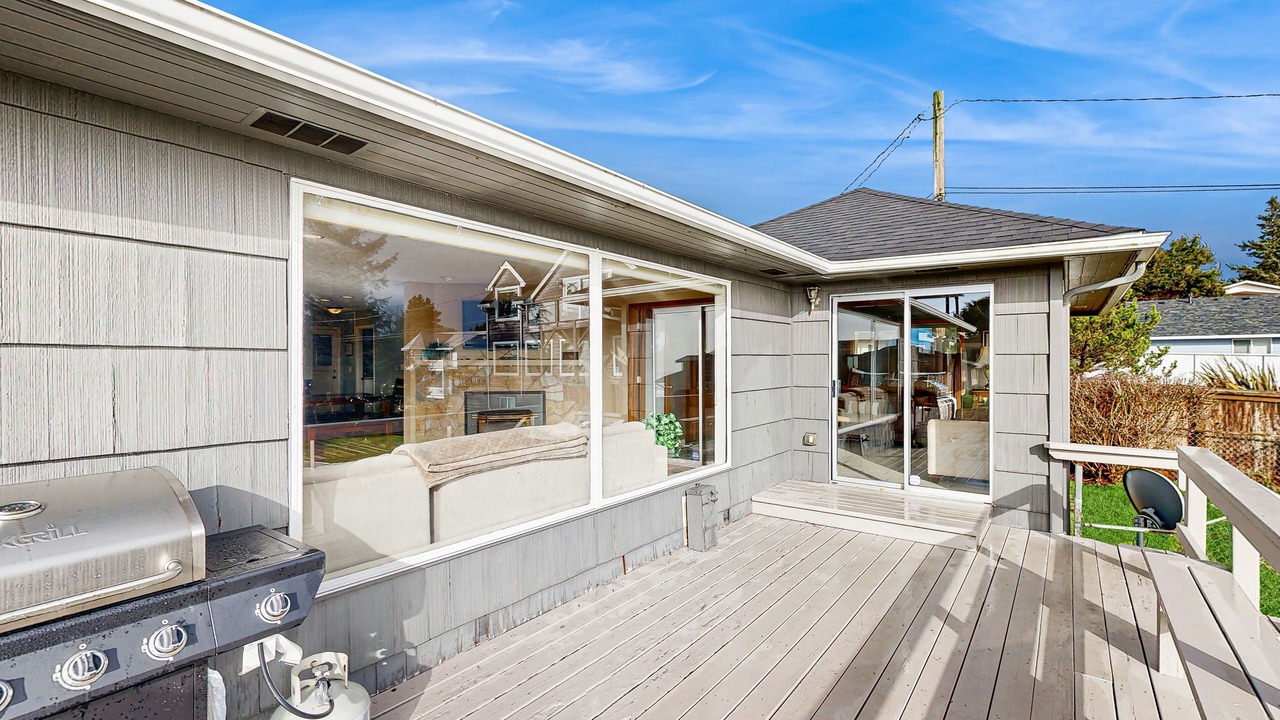 Photo of Patio Balcony in Roads End