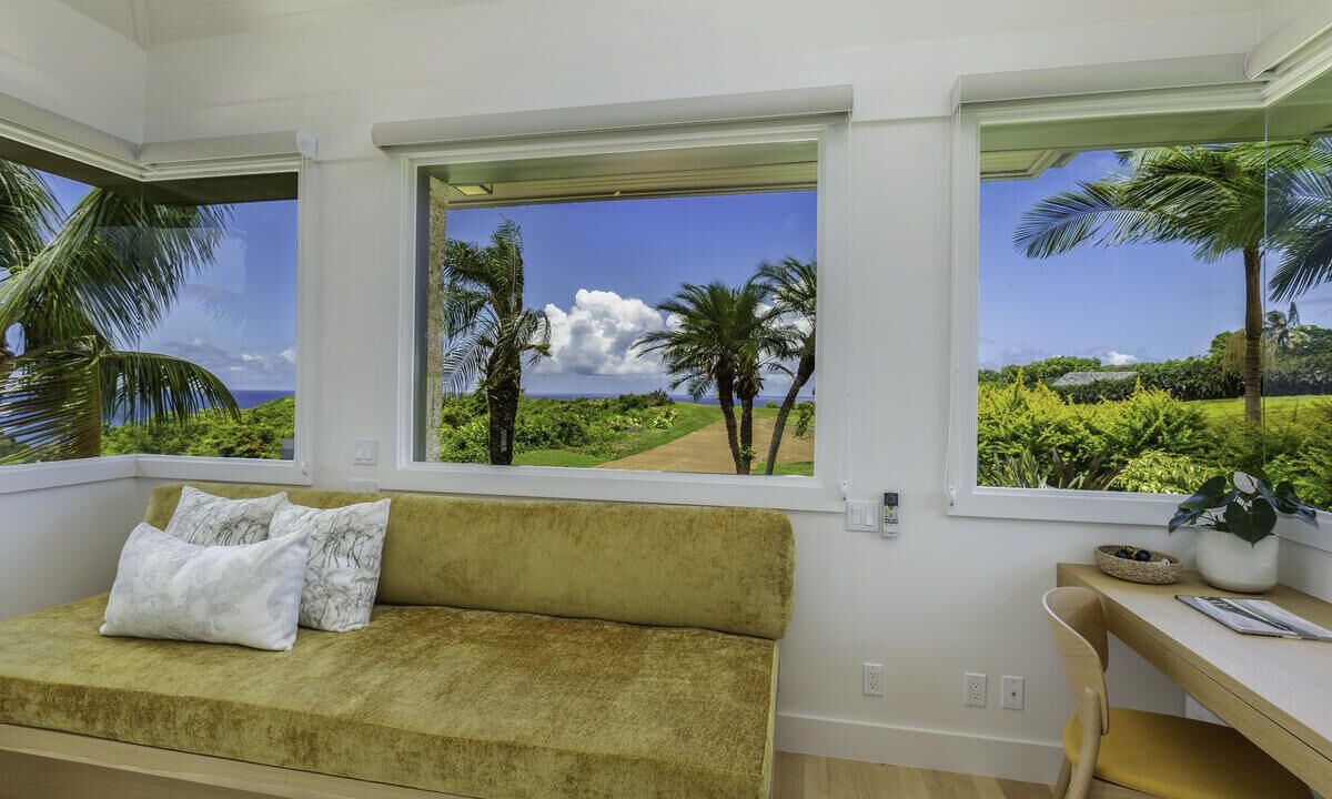 Photo of Livingroom in Kilauea