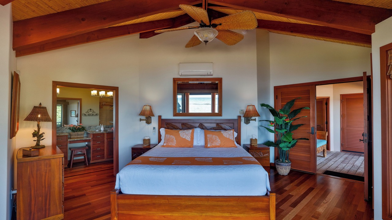 Photo of Bedroom in Puako