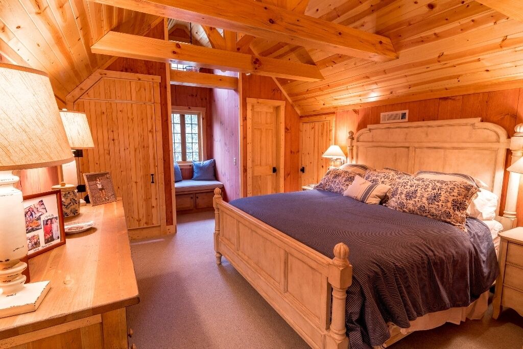 Photo of Bedroom in Old Fort