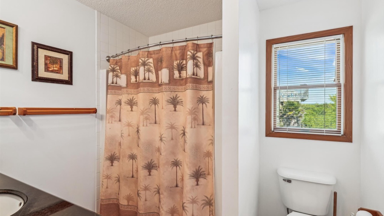 Photo of Bathroom in Whalehead Beach
