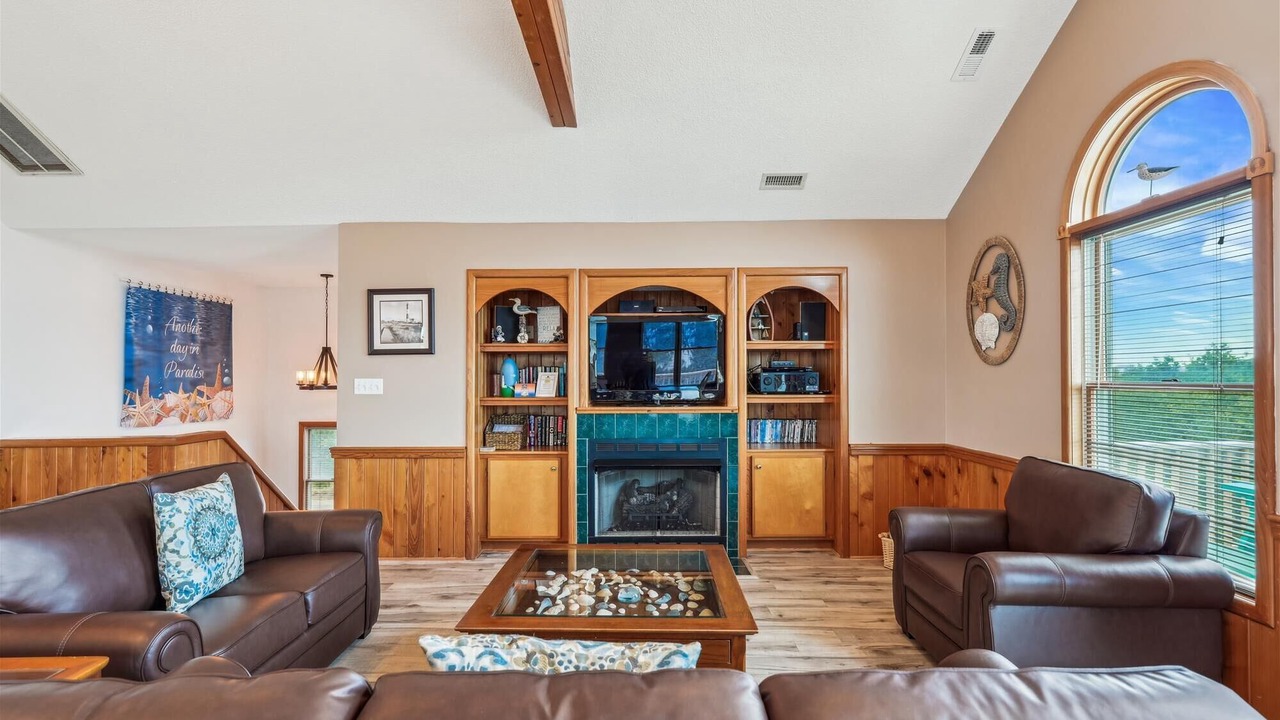 Photo of Livingroom in Whalehead Beach