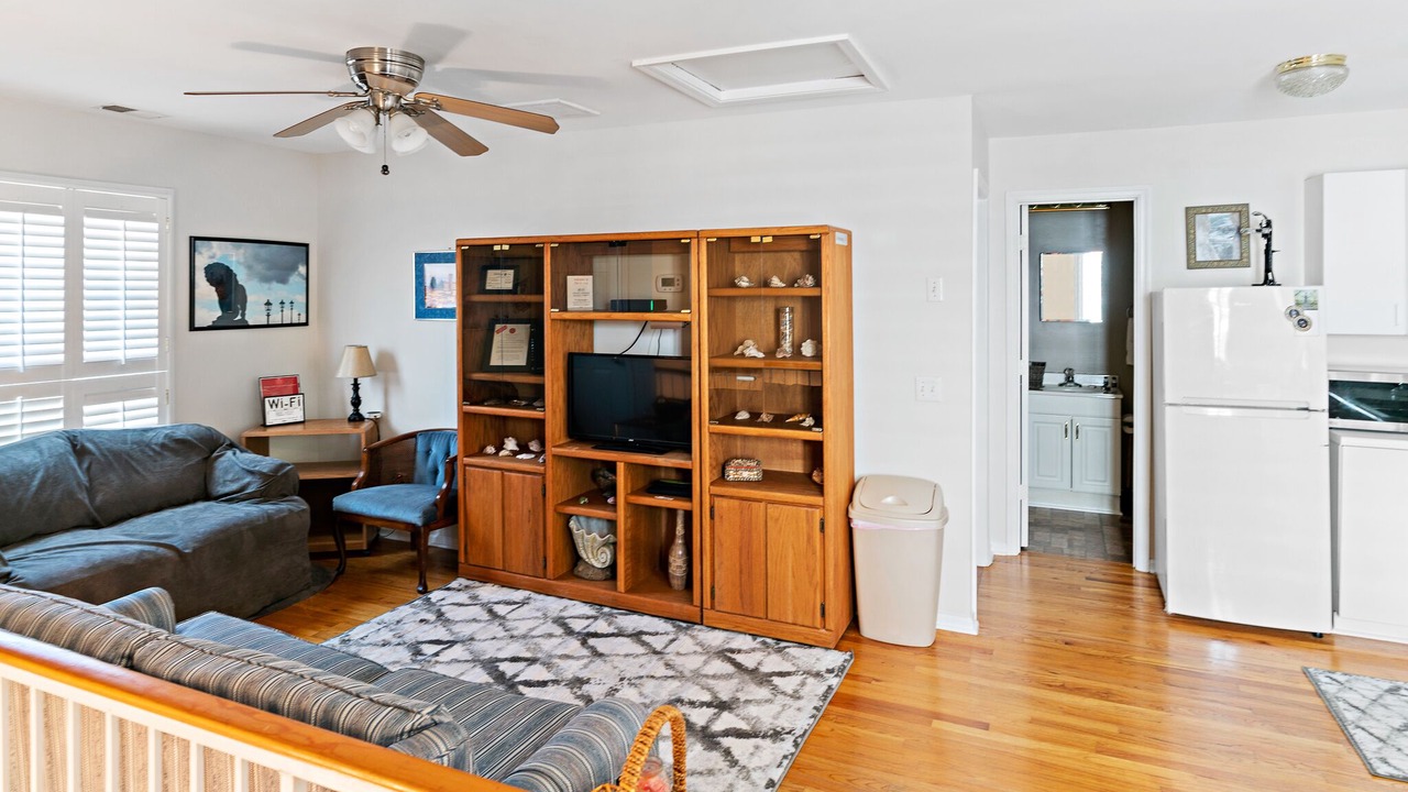 Photo of Livingroom in Historic District - North