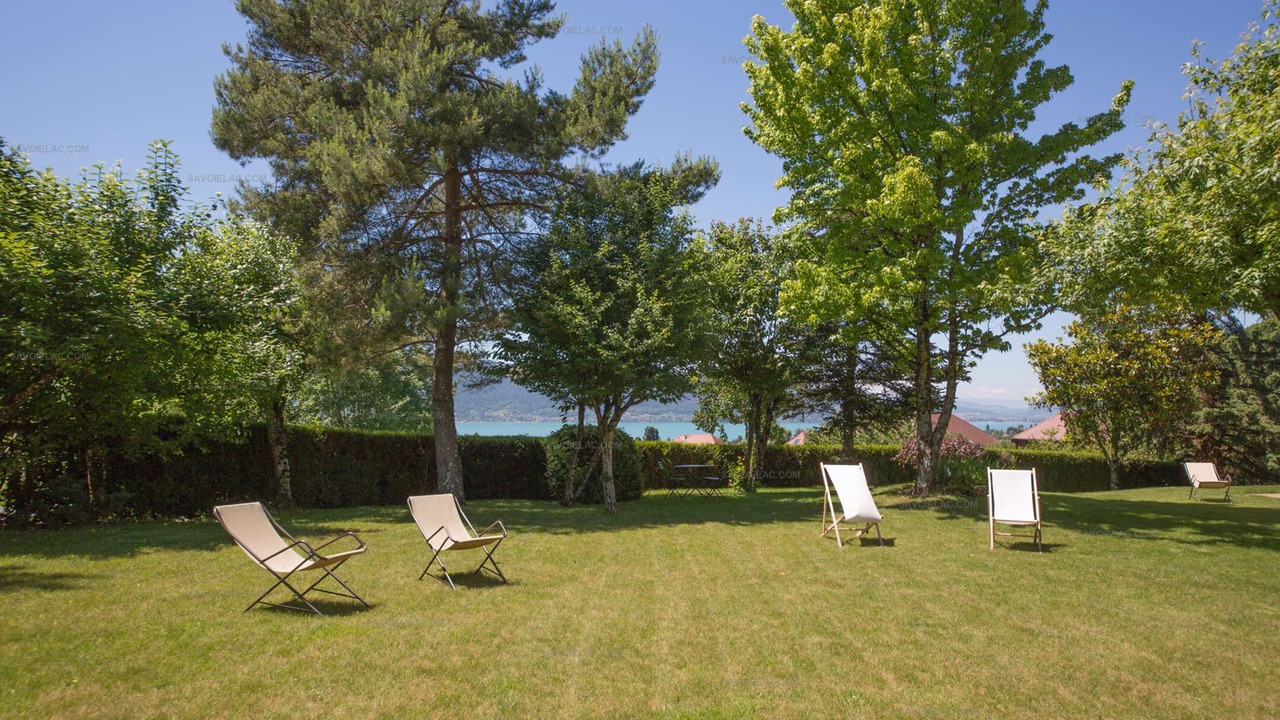 Photo of Outdoor in Menthon-Saint-Bernard