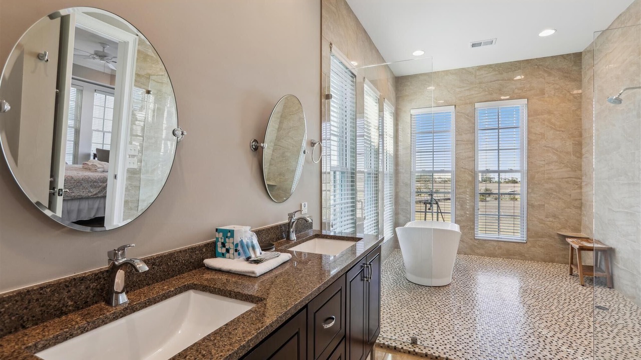 Photo of Bathroom in Palmetto Dunes