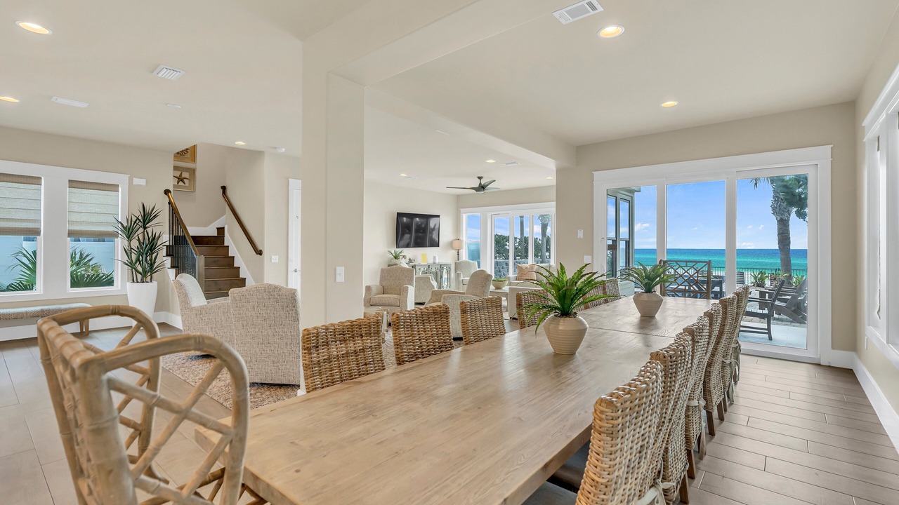 Photo of Bedroom in Miramar Beach