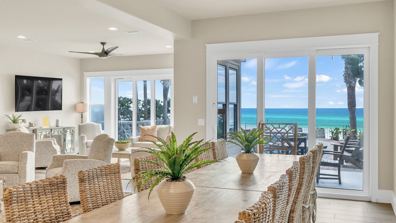 Photo of Bedroom in Miramar Beach