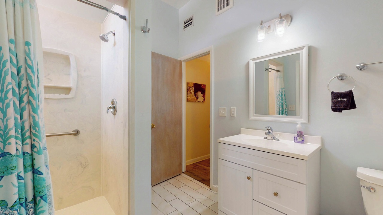 Photo of Bathroom in Jekyll Island