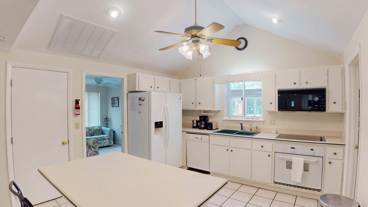 Photo of Kitchen in Jekyll Island