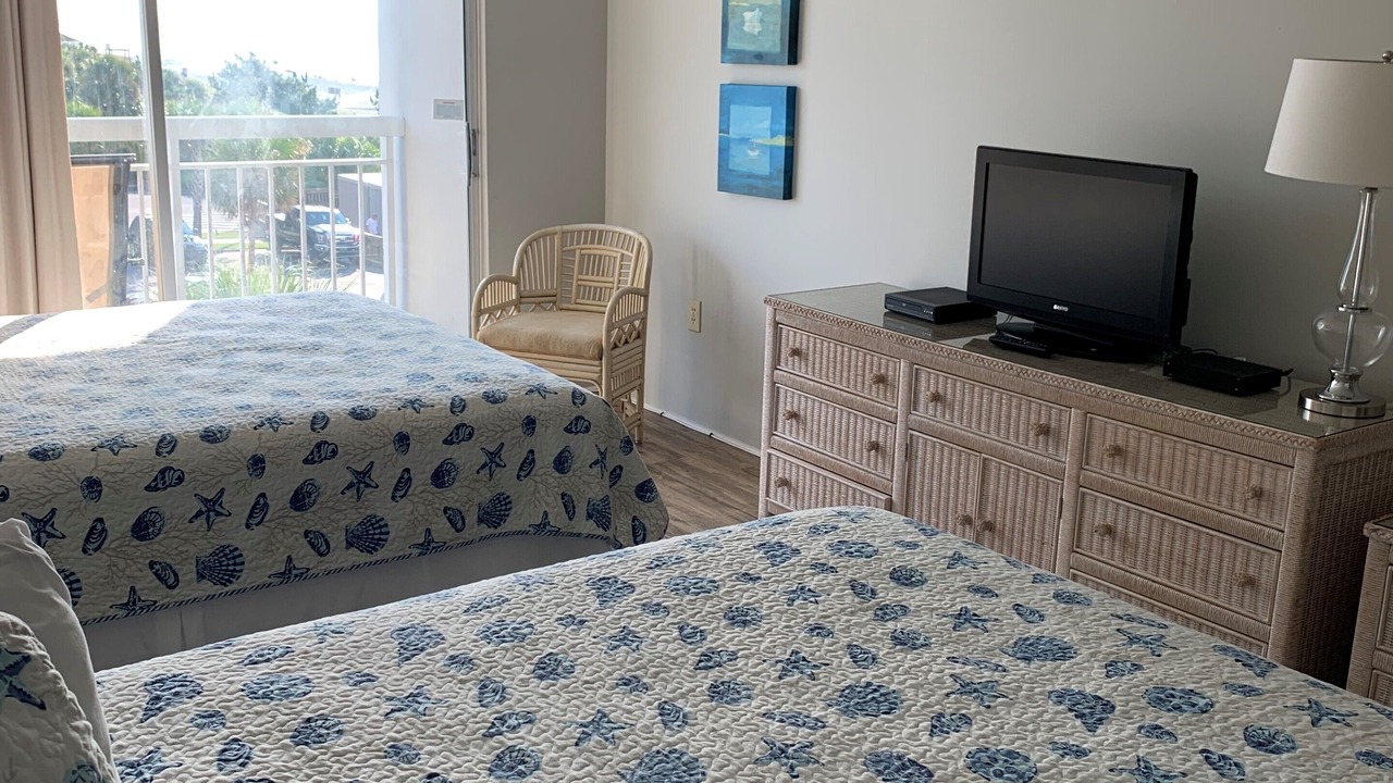Photo of Bedroom in Arcadian Shores