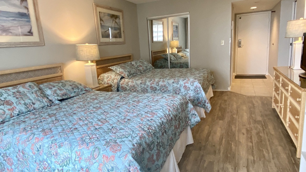 Photo of Bedroom in Arcadian Shores