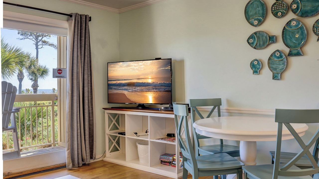 Photo of Livingroom in North Forest Beach
