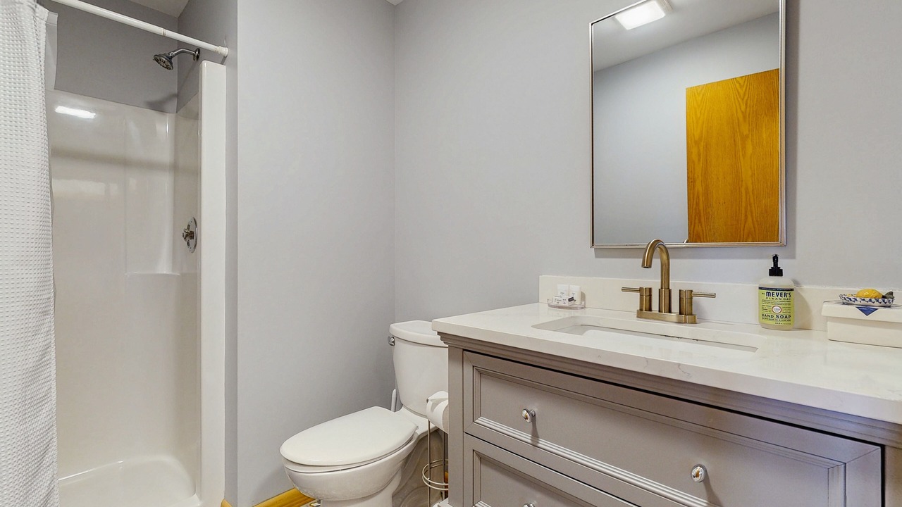 Photo of Bathroom in Malletts Bay