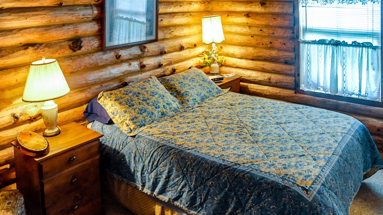 Photo of Bedroom in Lopez Island