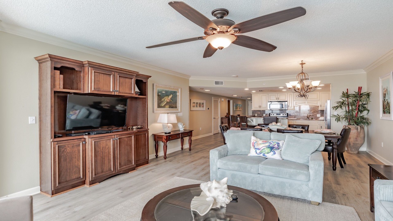 Photo of Livingroom in Orange Beach East