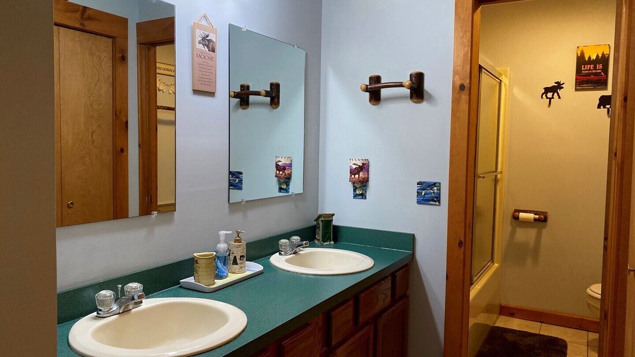 Photo of Bathroom in Inlet