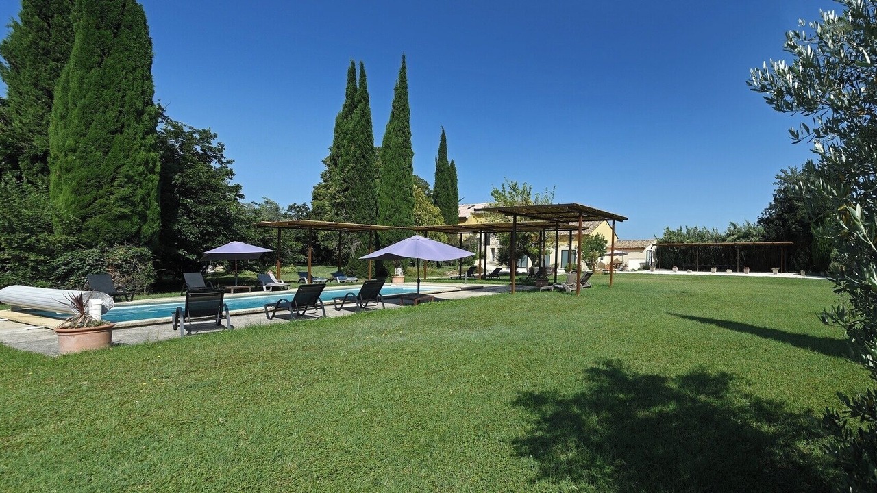 Photo of Outdoor in Caderousse