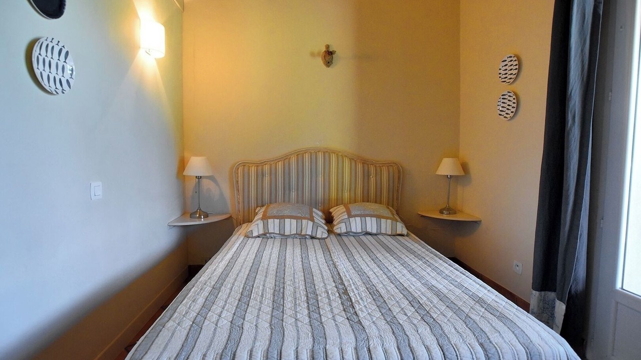 Photo of Bedroom in Caderousse