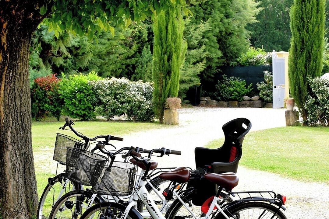 Photo of Outdoor in Caderousse