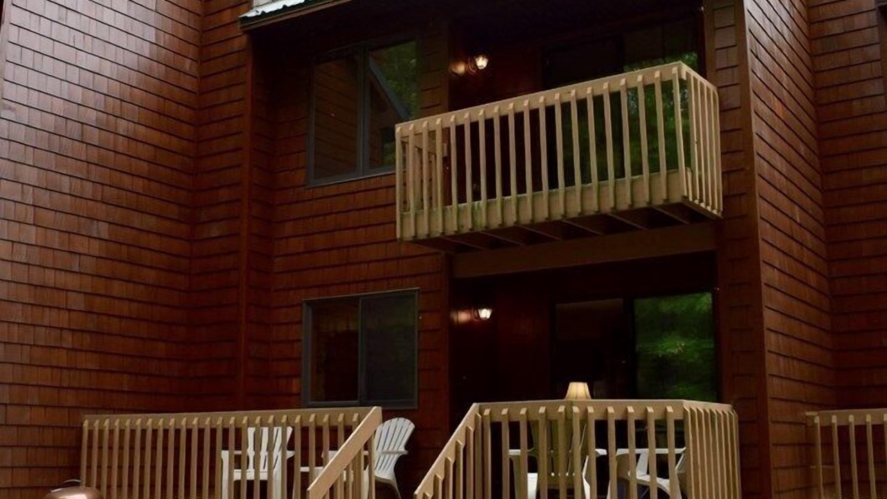 Photo of Bedroom in Inlet
