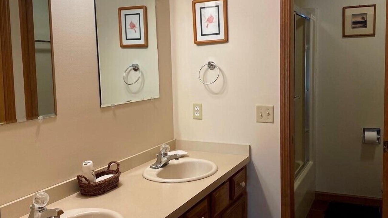 Photo of Bathroom in Inlet