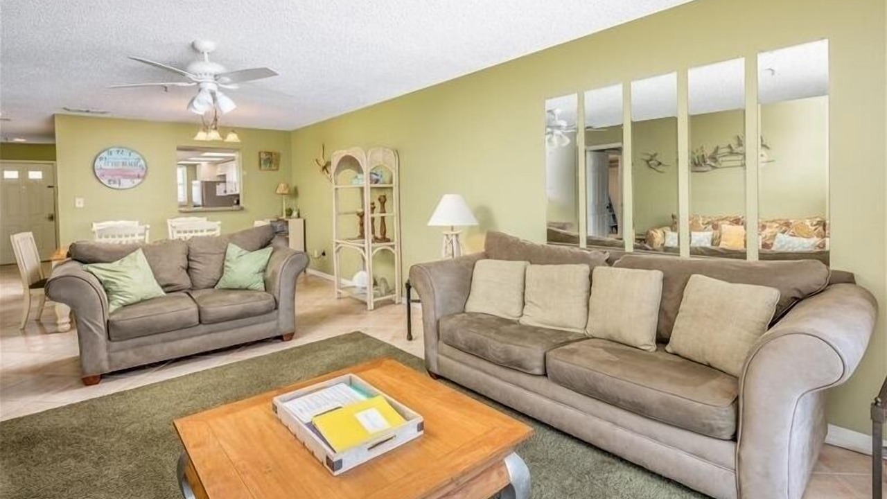 Photo of Livingroom in Madeira Beach