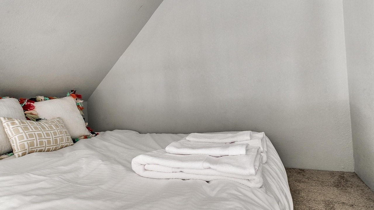 Photo of Bedroom in Carlton Landing