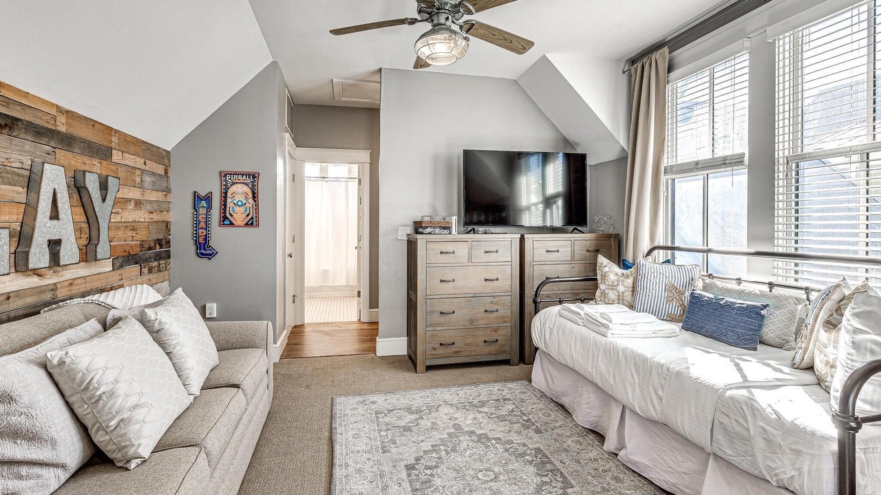 Photo of Bedroom in Eufaula