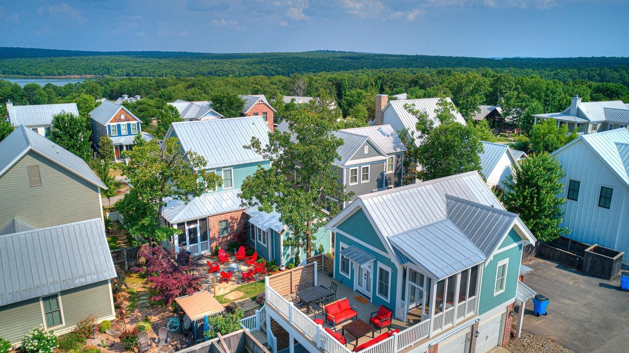 Photo of Outdoor in Carlton Landing
