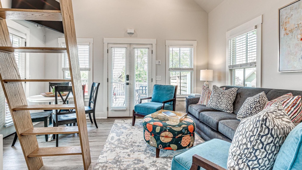 Photo of Livingroom in Carlton Landing