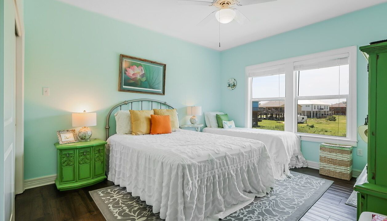 Photo of Bedroom in Port Bolivar