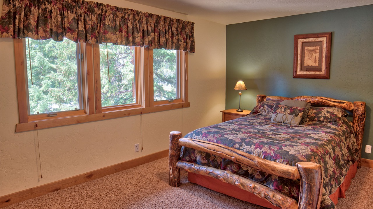 Photo of Bedroom in Blue River