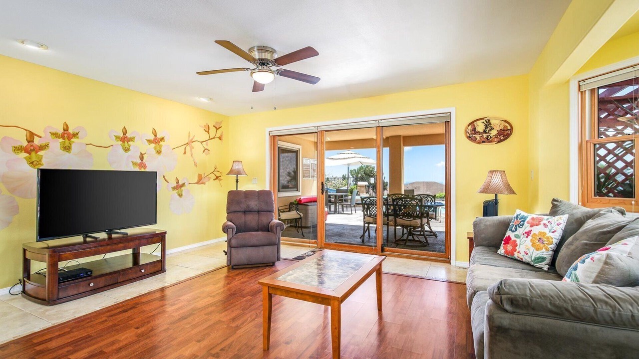 Photo of Livingroom in Kailua-Kona