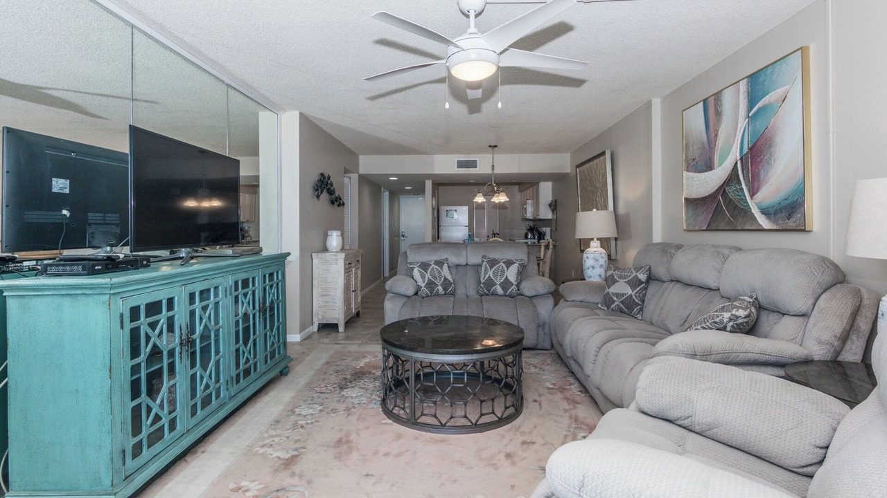 Photo of Livingroom in Gulf Lagoon Beach