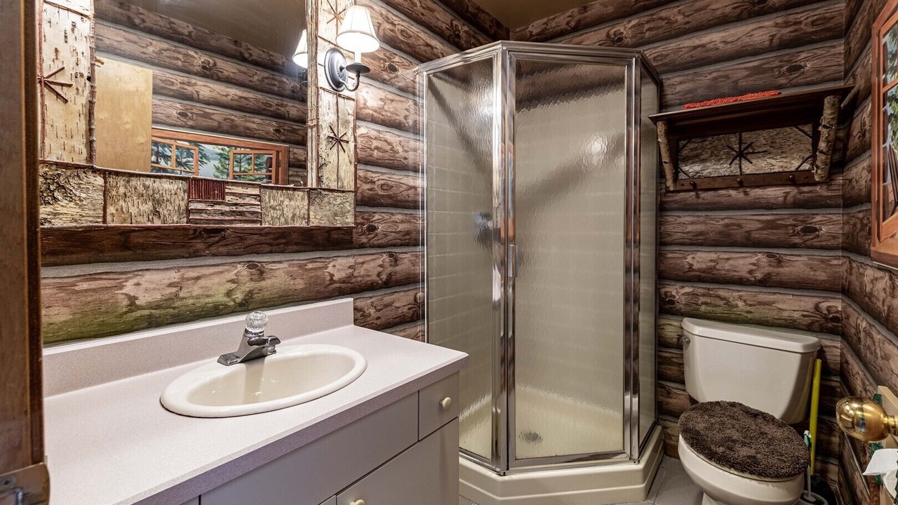Photo of Bathroom in Inlet